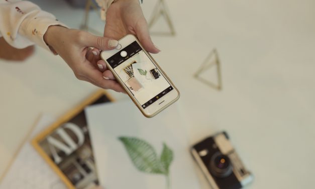 Les avantages et les inconvénients de l&rsquo;utilisation des réseaux sociaux pour évaluer les candidats