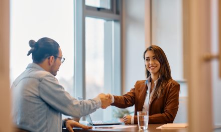 Utiliser les mots-clés adaptés pour améliorer la visibilité de votre offre d’emploi